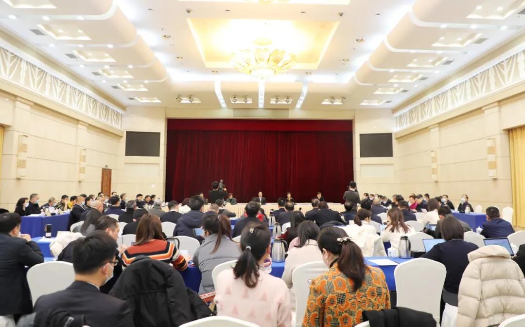 毛偉明省長(zhǎng)出席全省民營(yíng)企業(yè)家座談會(huì)，湘江電纜董事長(zhǎng)侯少斌應(yīng)邀參加