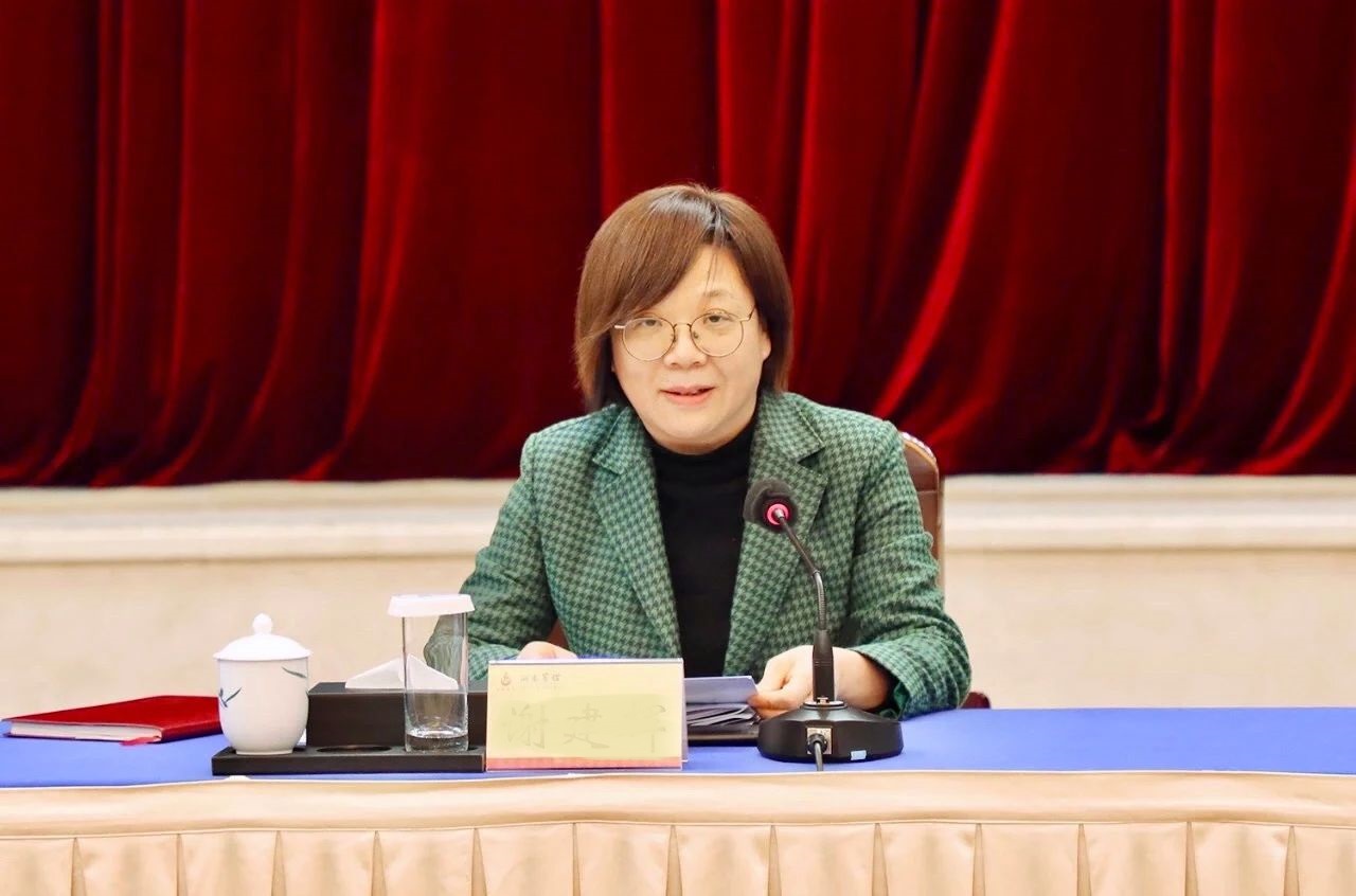 毛偉明省長(zhǎng)出席全省民營(yíng)企業(yè)家座談會(huì)，湘江電纜董事長(zhǎng)侯少斌應(yīng)邀參加